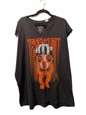 Roger Waters Graphic Band Tee  Black this is not a drill